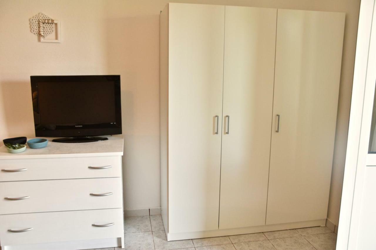Apartments Off Супетар Экстерьер фото